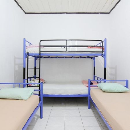Arjuna Hostel Семаранг Экстерьер фото
