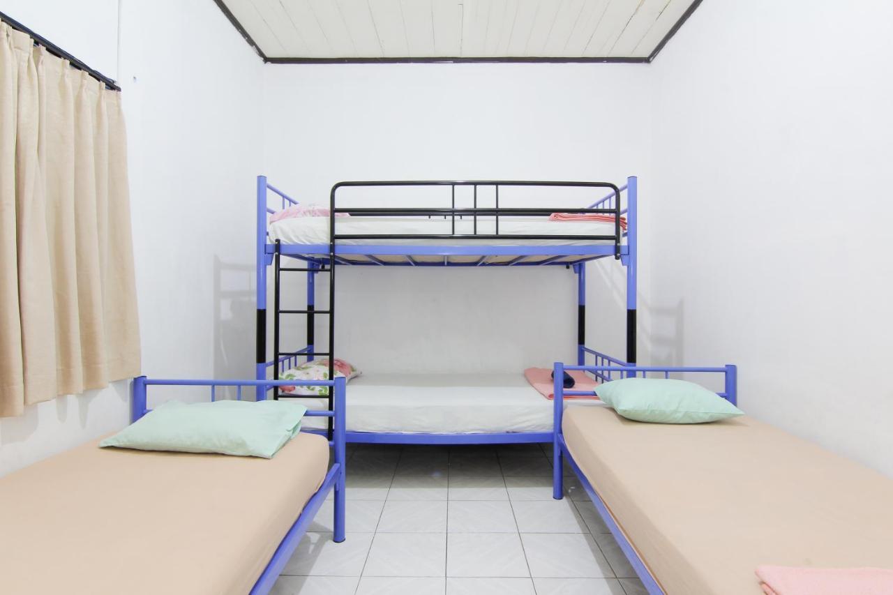 Arjuna Hostel Семаранг Экстерьер фото